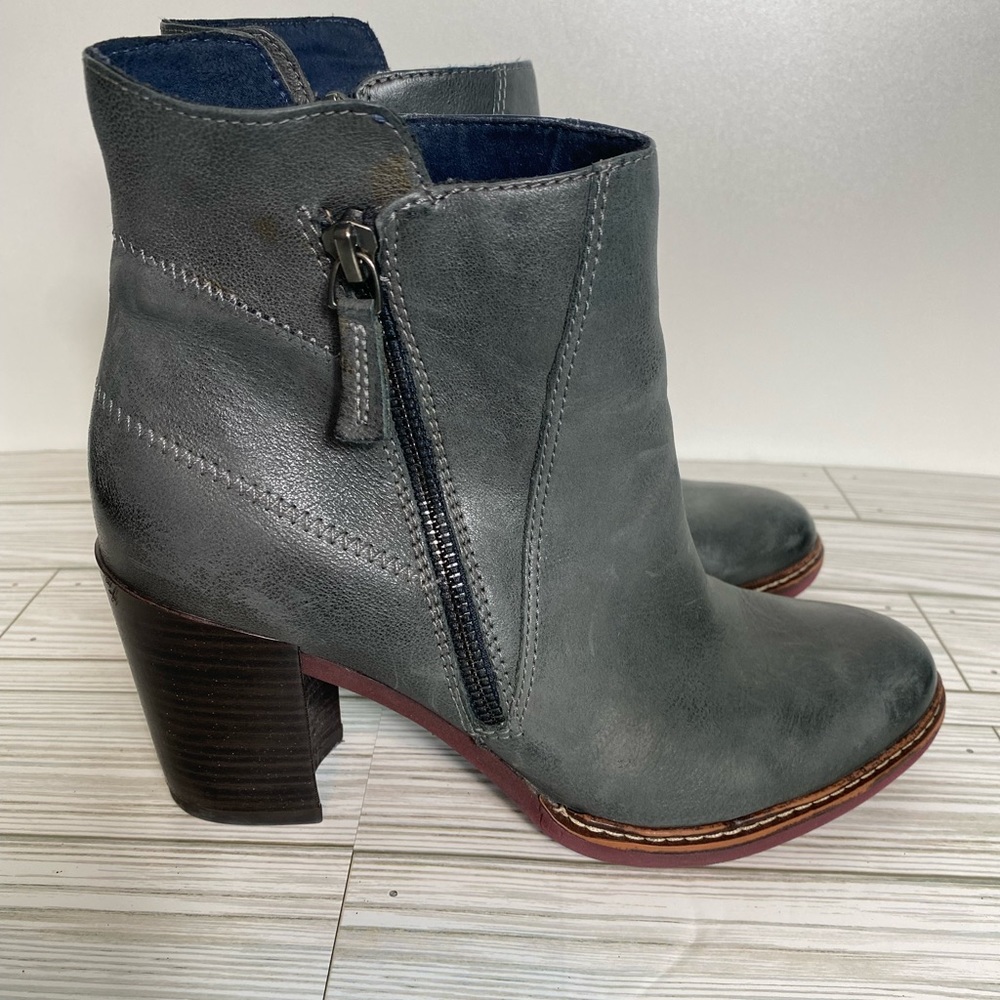 Tamaris Leather Booties size 8
